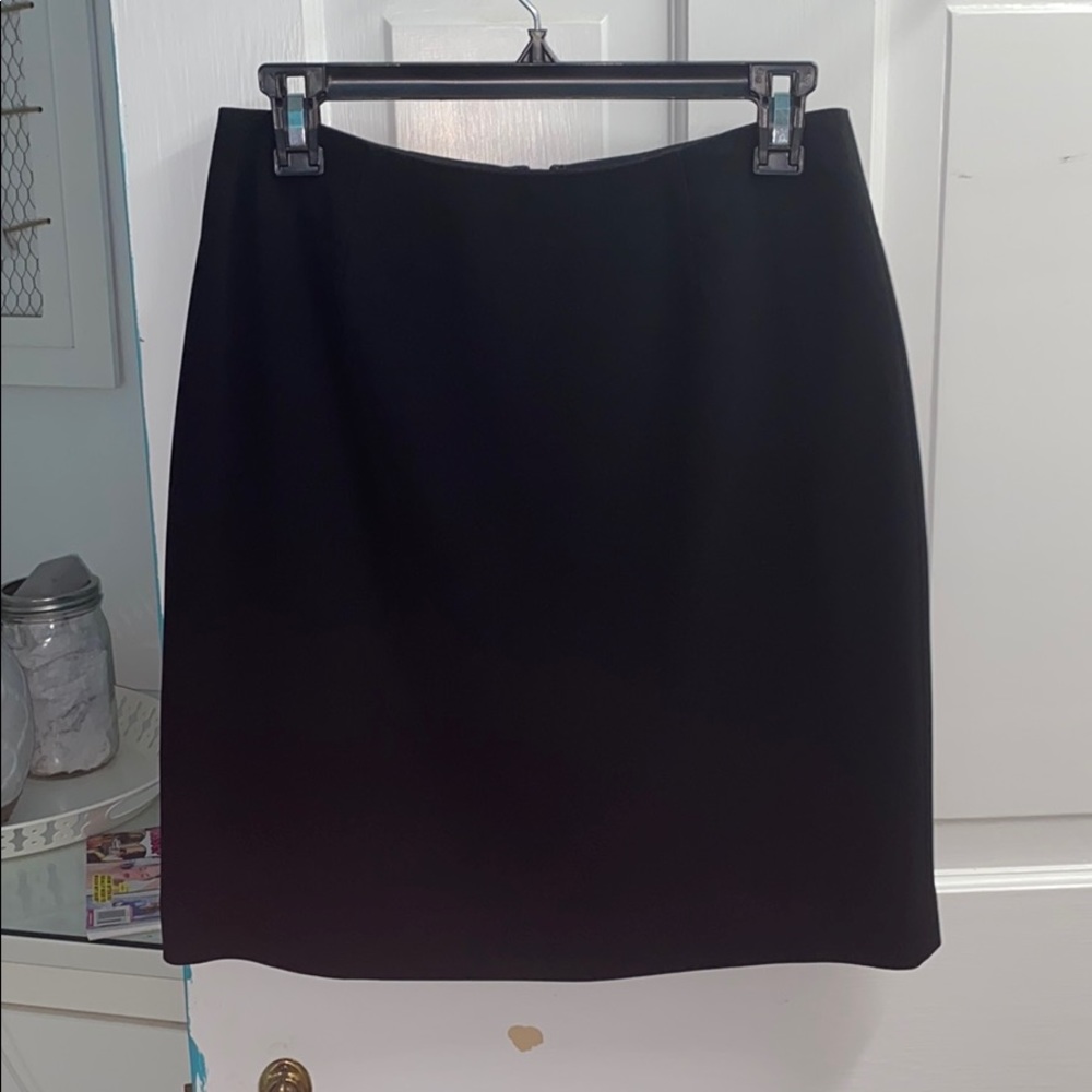 Black skirt